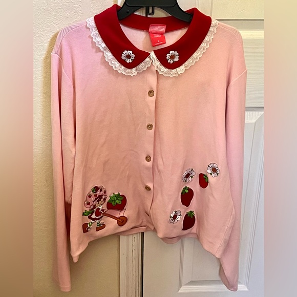 Boxlunch Strawberry Shortcake Portrait Collared Cardigan - Picture 3 of 8